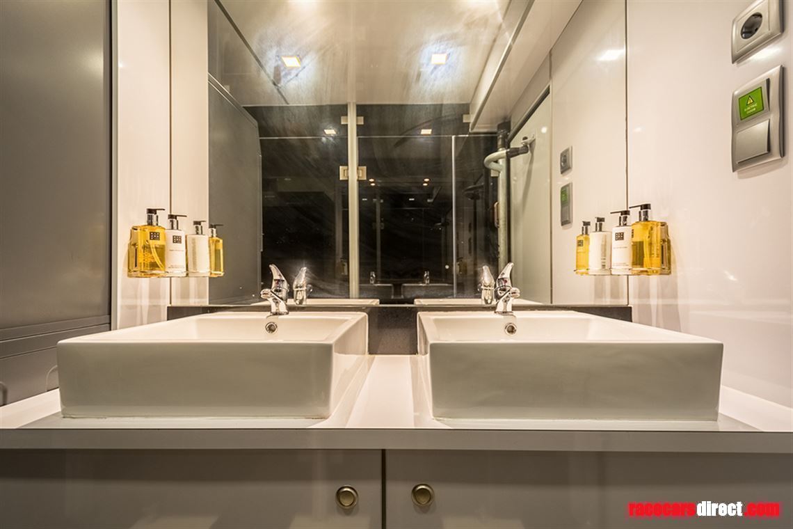 pump-up-lxry-race-trailer-petter-solberg