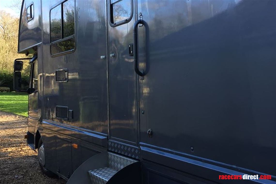 mercedes-atego-transporter-with-accommodation