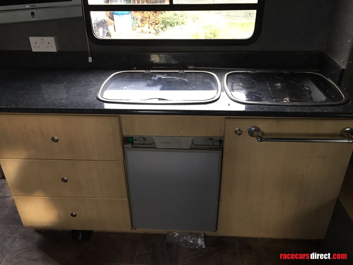 mercedes-atego-transporter-with-accommodation