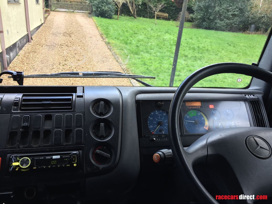 mercedes-atego-transporter-with-accommodation