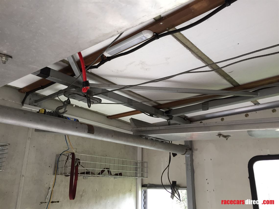 mercedes-atego-transporter-with-accommodation