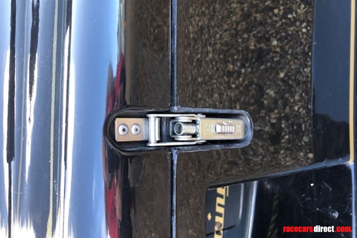 sold-radical-sr8-32-v8