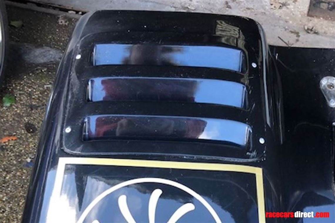 sold-radical-sr8-32-v8