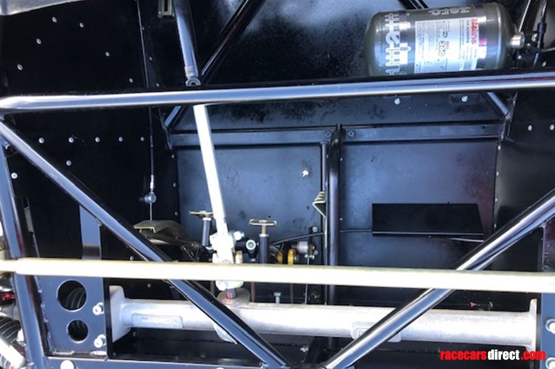 sold-radical-sr8-32-v8