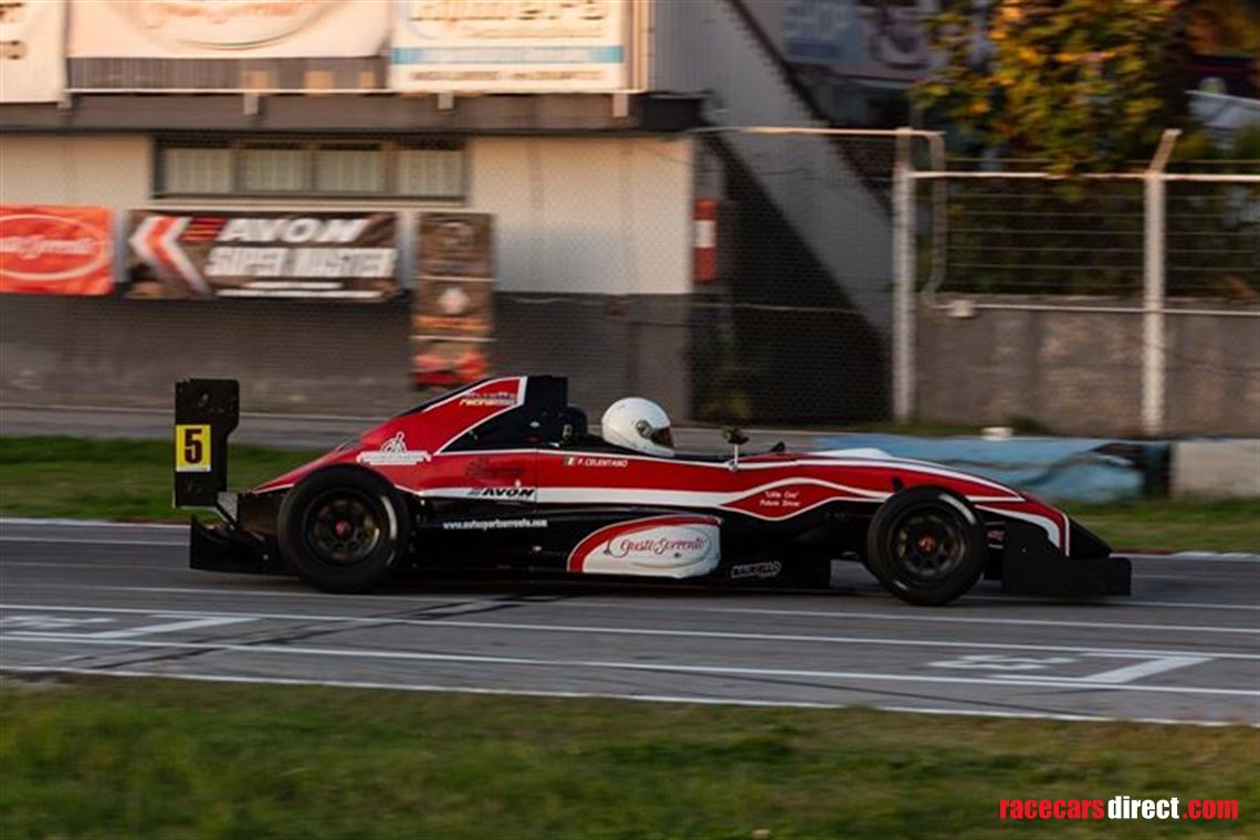 dallara-f302-with-suzuki-k8-1400cc