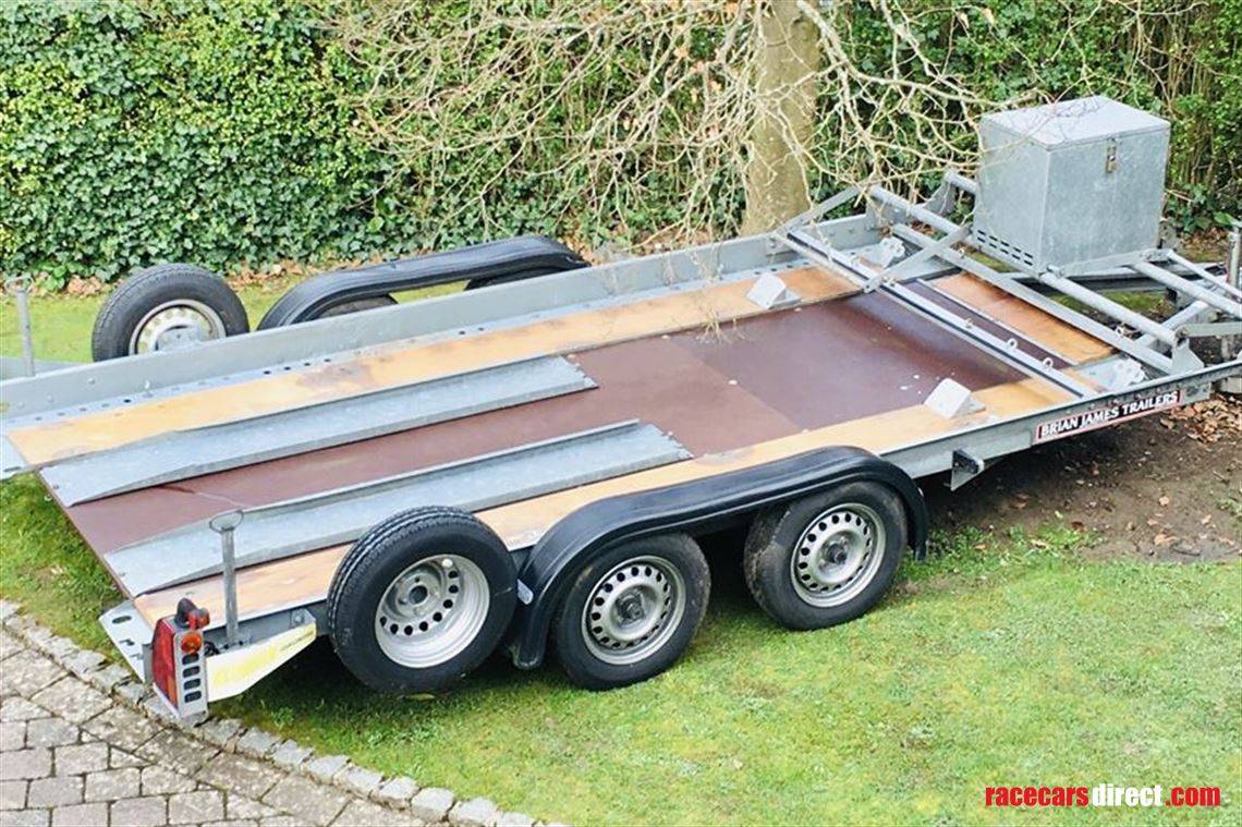brian-james-clubman-twin-axle-trailer