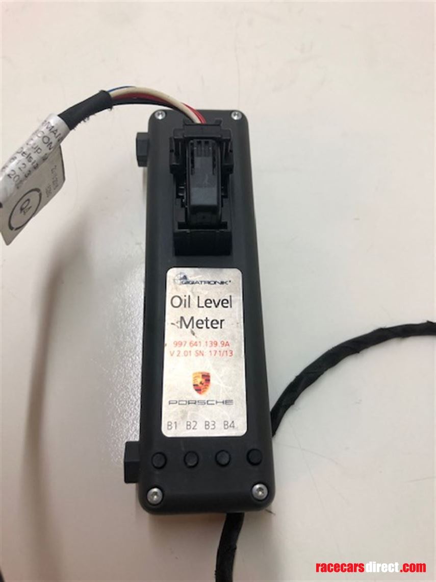 porsche-997-digital-oil-level-display