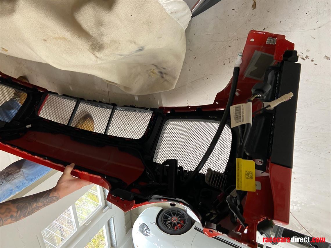 porsche-911-gt2-rs-front-and-rear-bumper