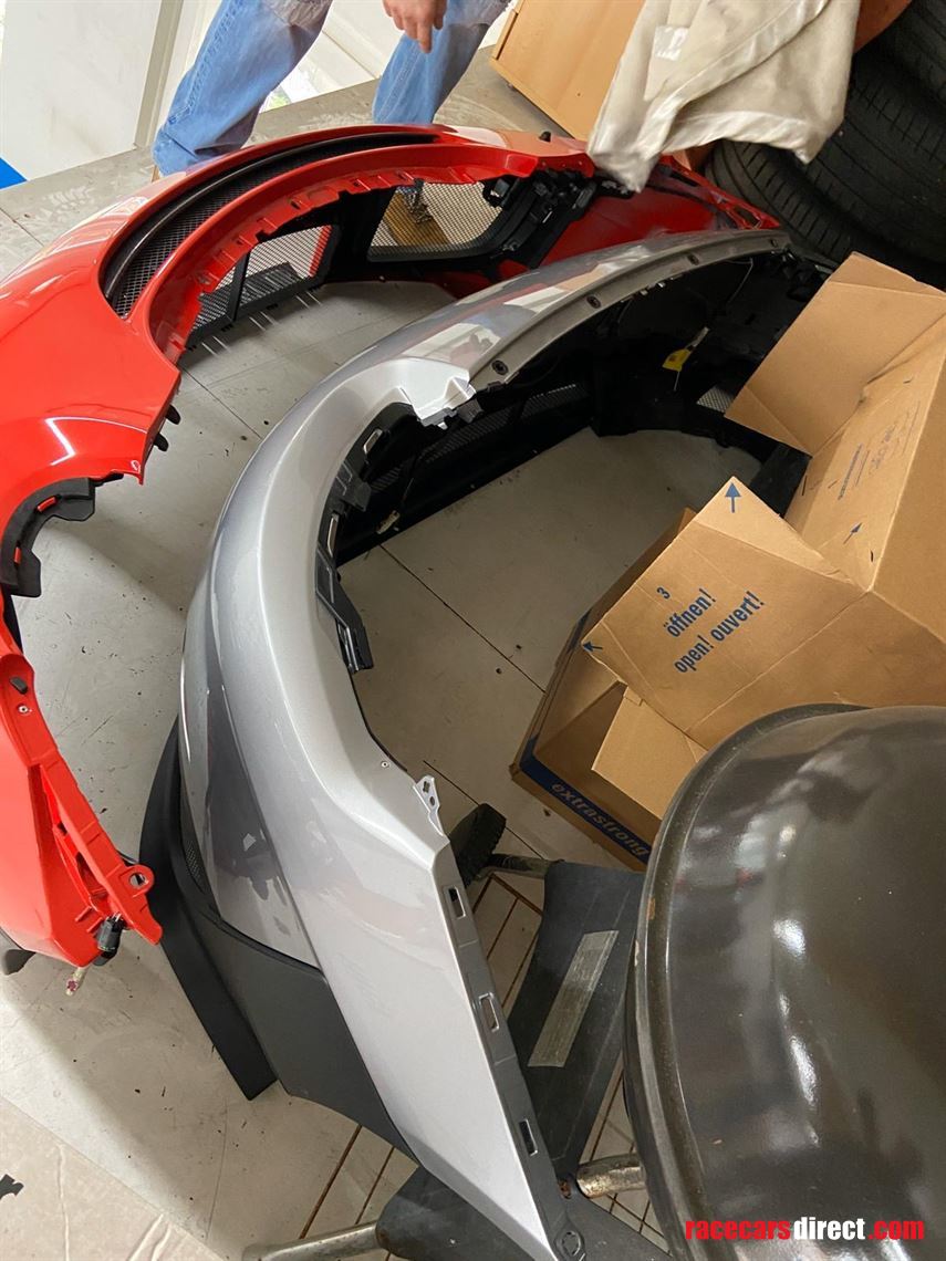 porsche-911-gt2-rs-front-and-rear-bumper