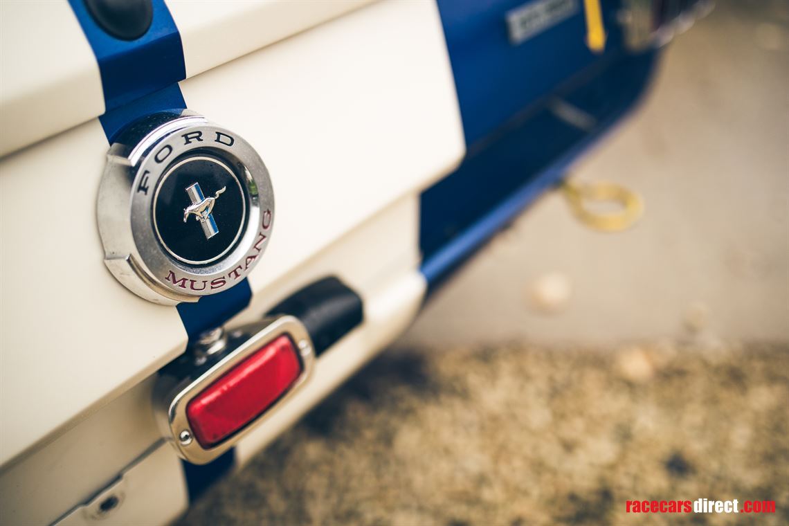 ford-mustang-fastback