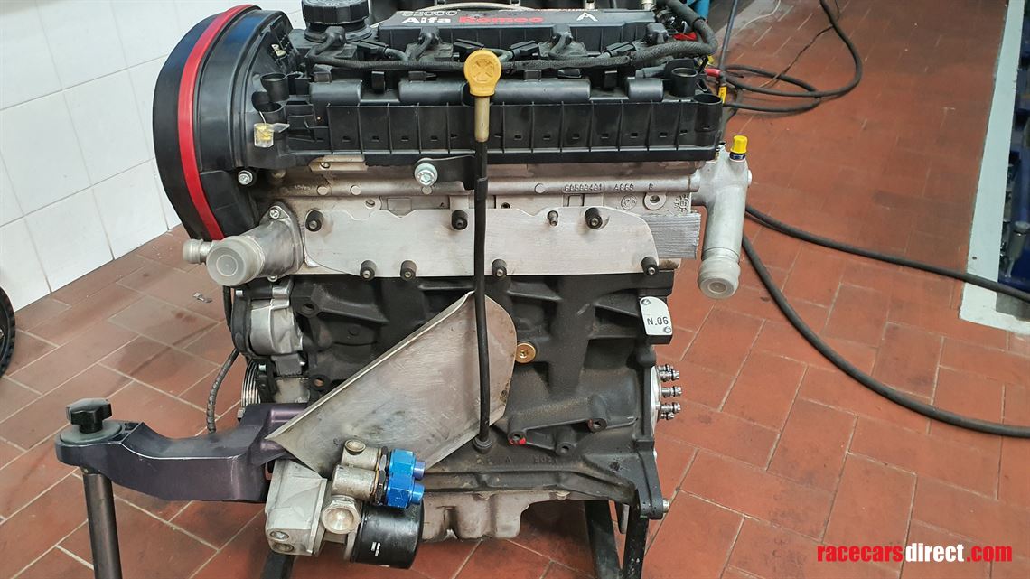 alfa-romeo-156-wtcc-s2000-autotechnica-motori