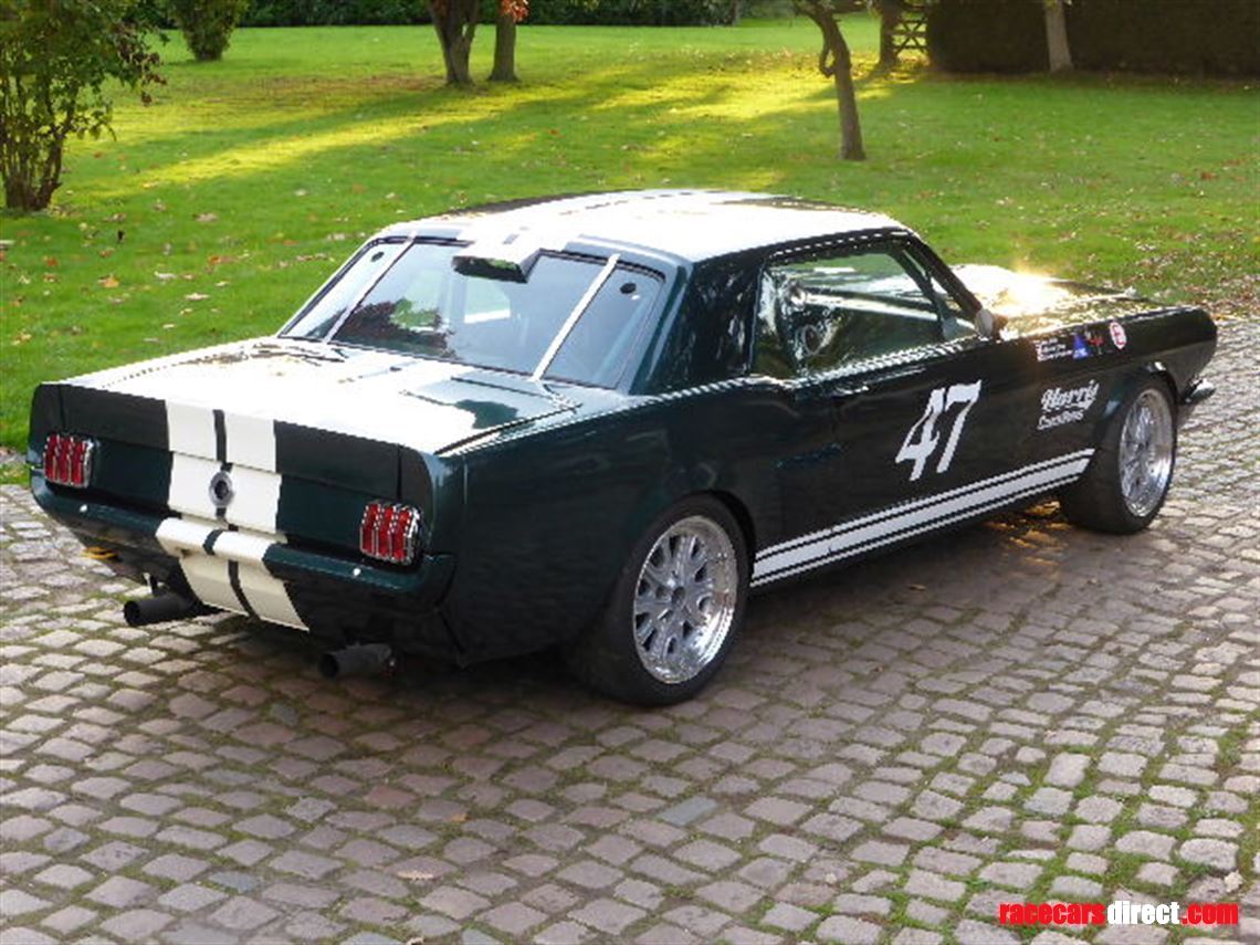 ford-mustang-notchback