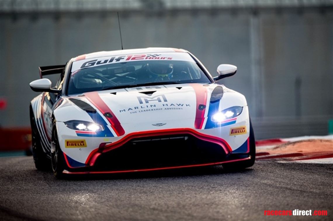 aston-martin-gt4-2019-with-2020-hot-climate-k