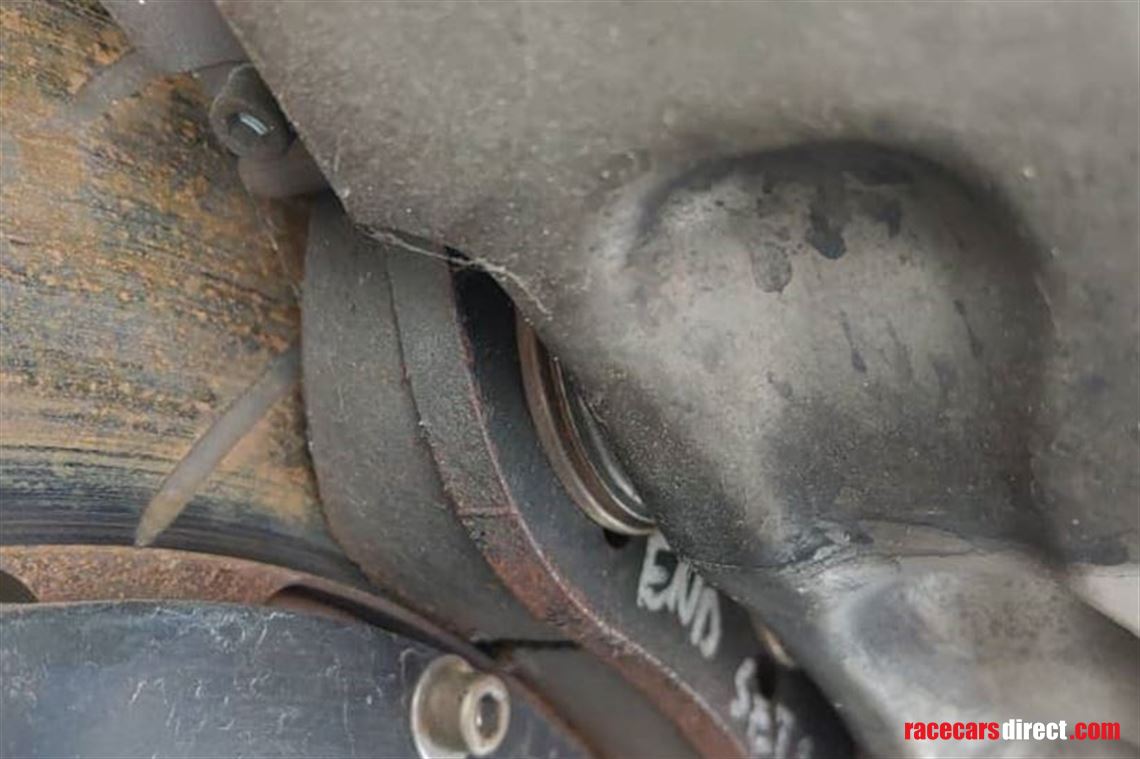 2015 endurance race brake pad still remain a lot. Wet race and no maximum driving after race.