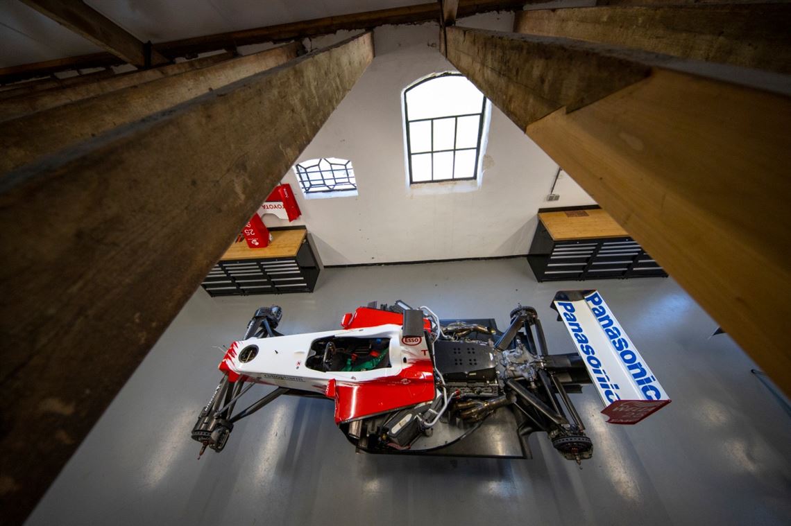 sold-f1-car-2002-toyota-tf102-incl-v10-sold