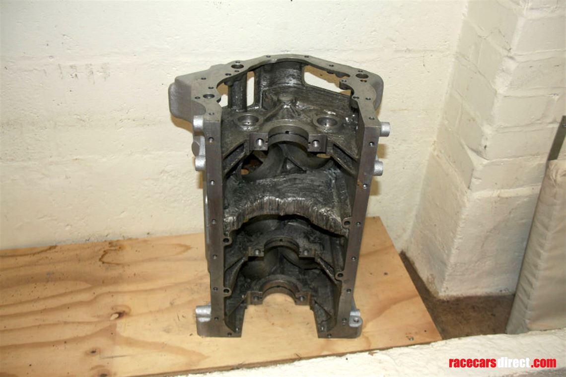 original-ferrari-dino-206sp-engine-cylinder-b