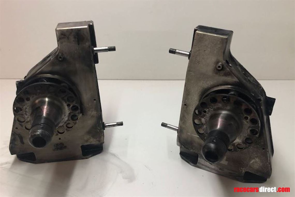 uprights-with-centre-lock-hubs