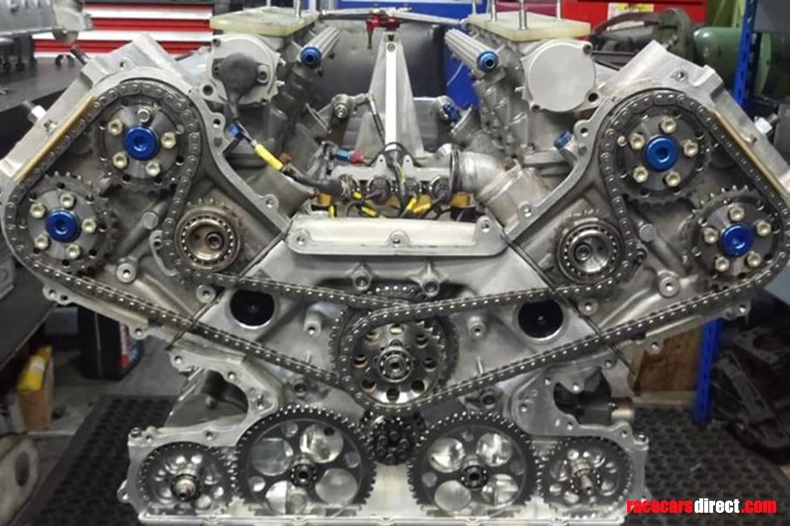 infiniti-v8-indy-car-engine