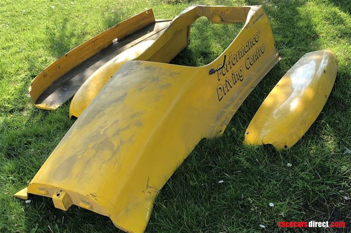 formula-vauxhall-junior-16v-bodywork