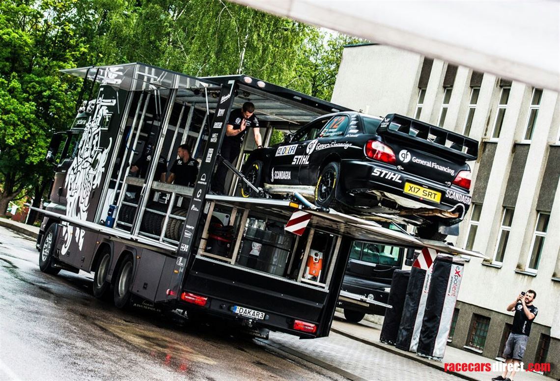 man-v8-tgx-680-hp-6x4-stunning-service-living