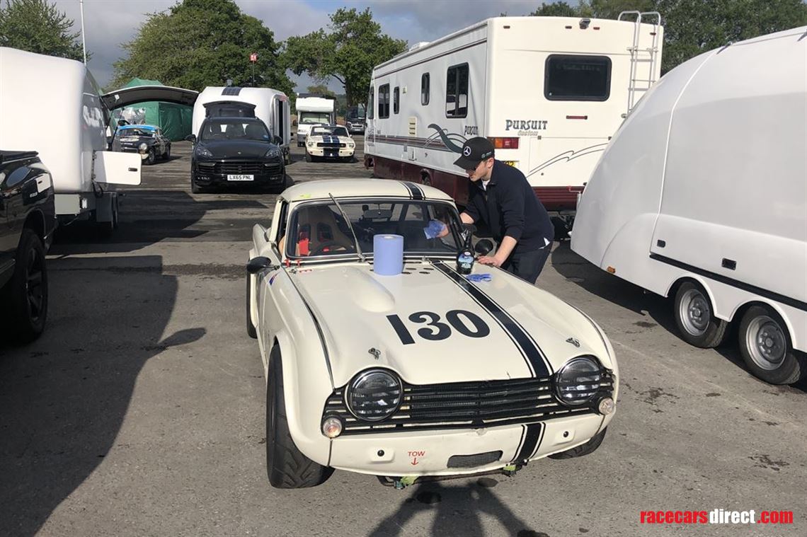 triumph-tr5-1969-long-successful-pedigree-roa