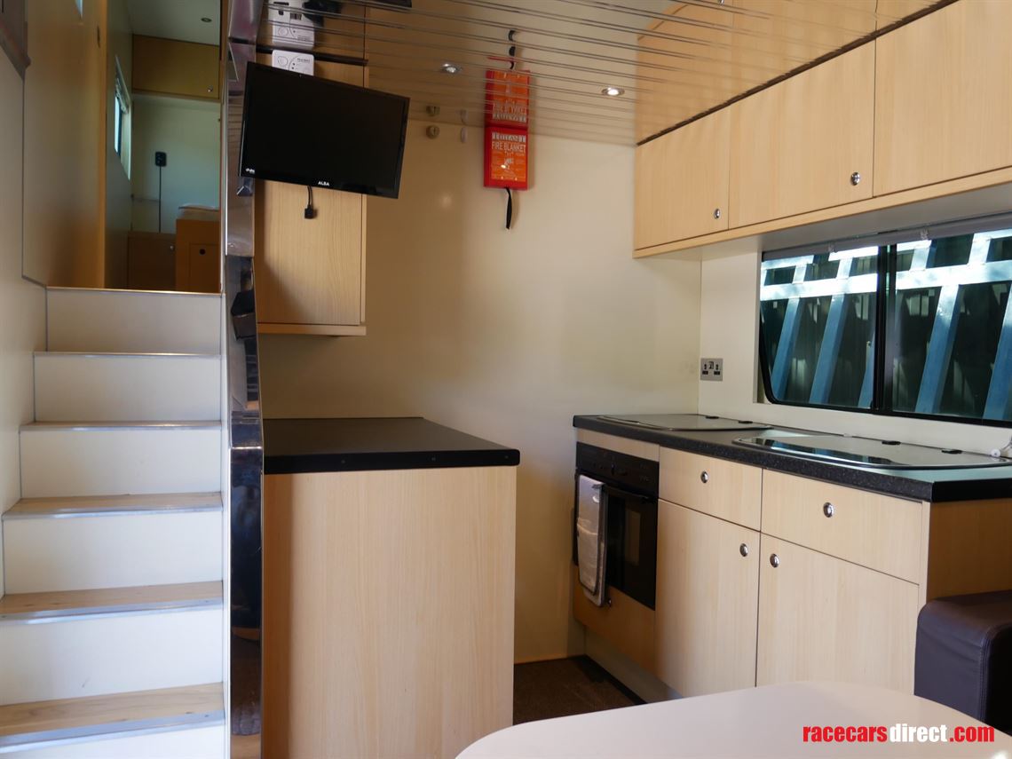 hopkins-3-car-transporter-with-living