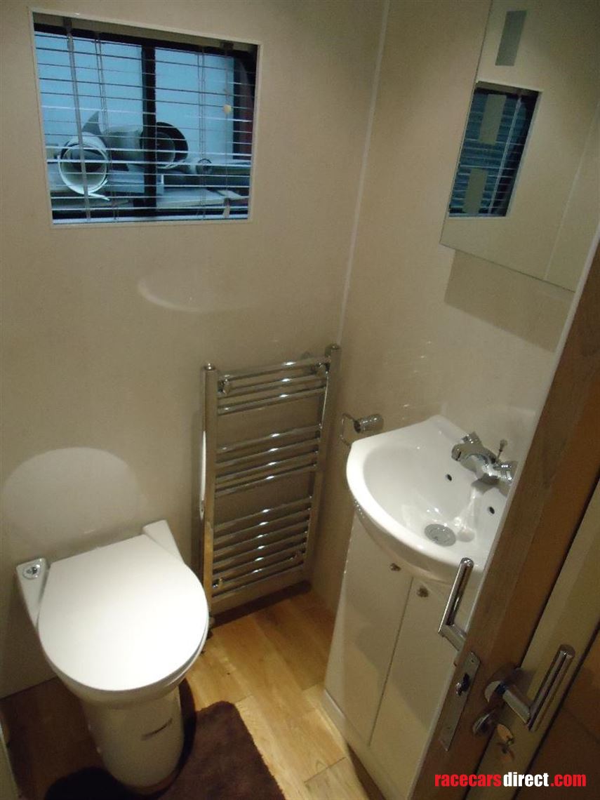 hopkins-3-car-transporter-with-living