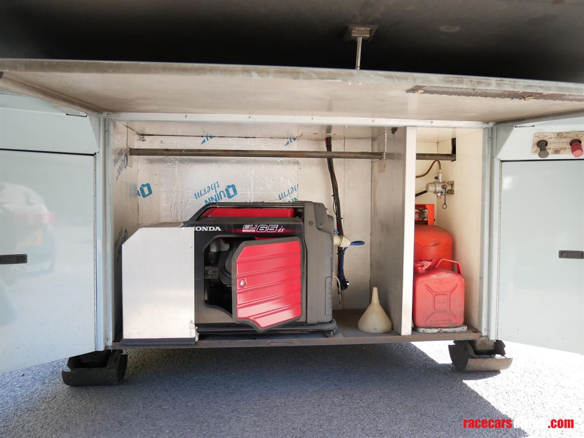 hopkins-3-car-transporter-with-living