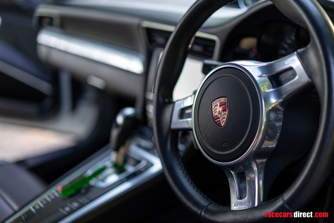 porsche-911-991-carrera