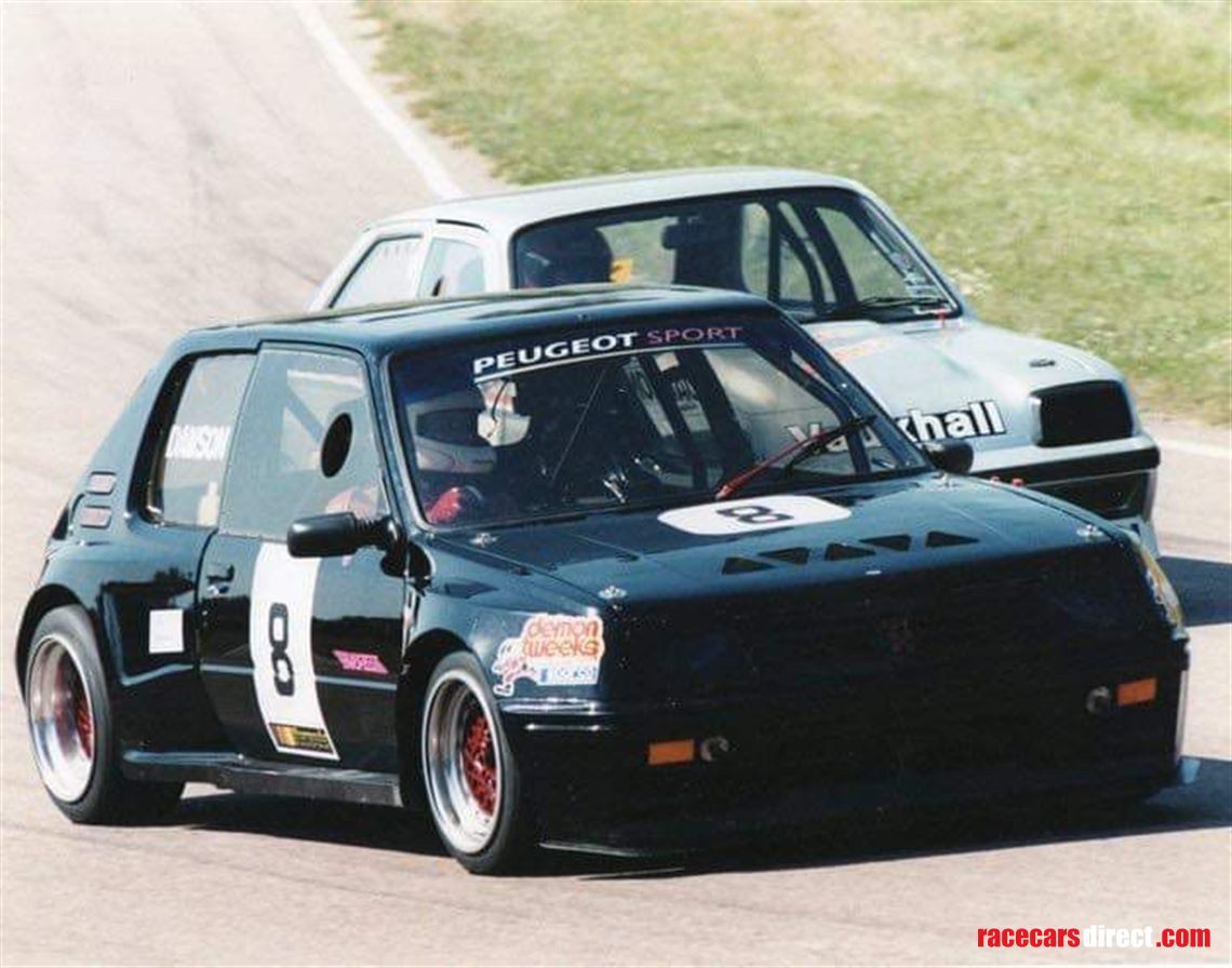 peugeot-205-8v