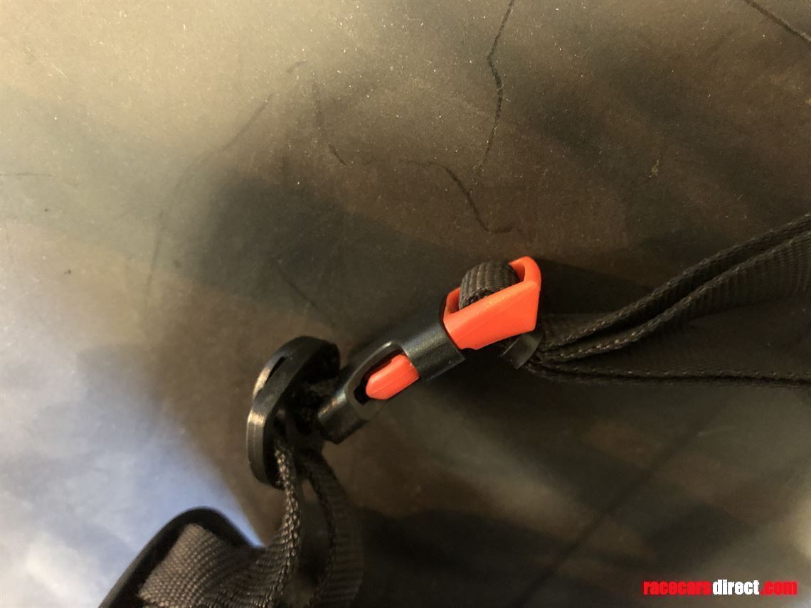 pit-lane-mechanics-helmets-x-8