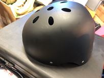 pit-lane-mechanics-helmets-x-8