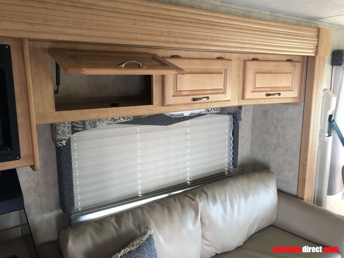 damon-daybreak---6-berth---2008