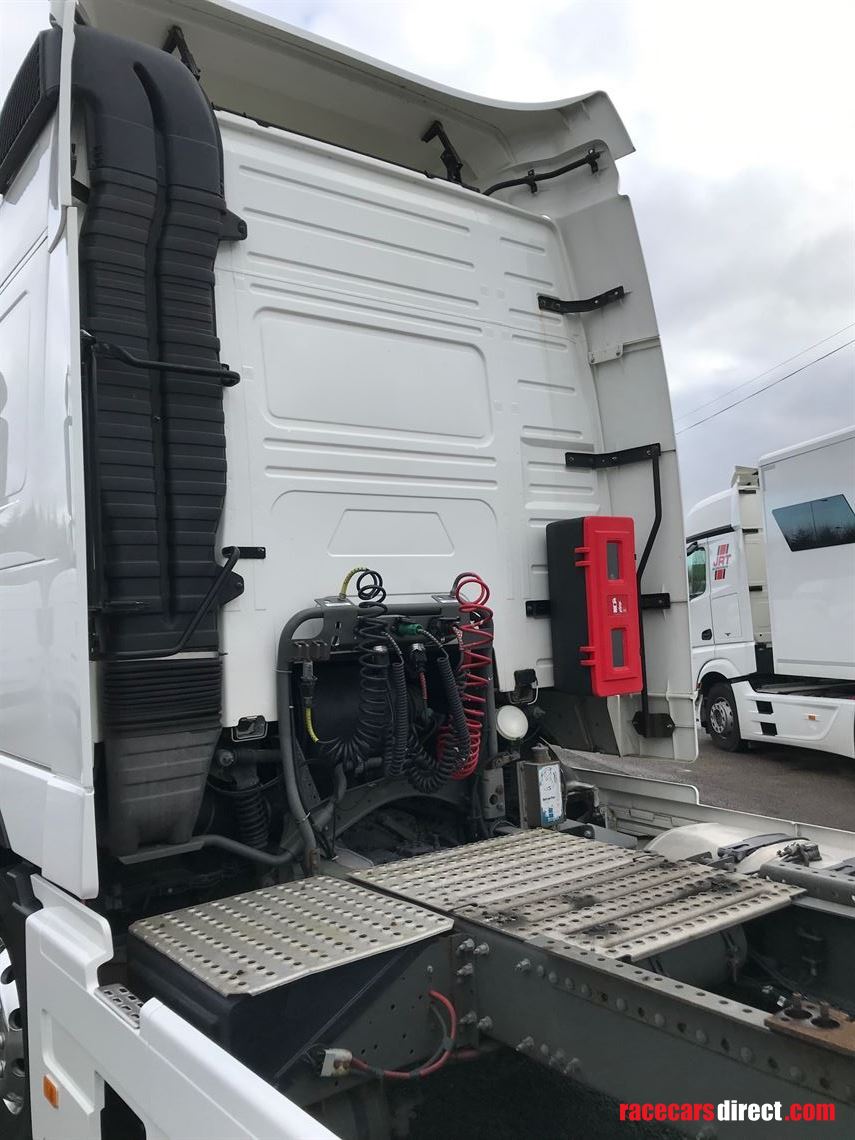 volvo-fh12-globetrotter-2003-with-only-156392