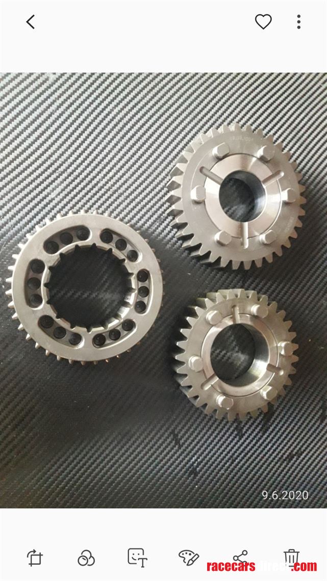 drenth-peugeot-be-dog-gear-set