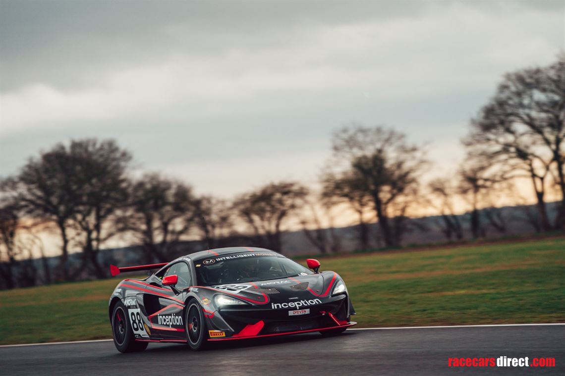 mclaren-570-gt4-2020