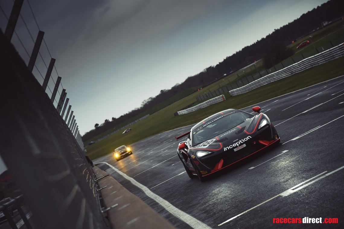 mclaren-570-gt4-2020