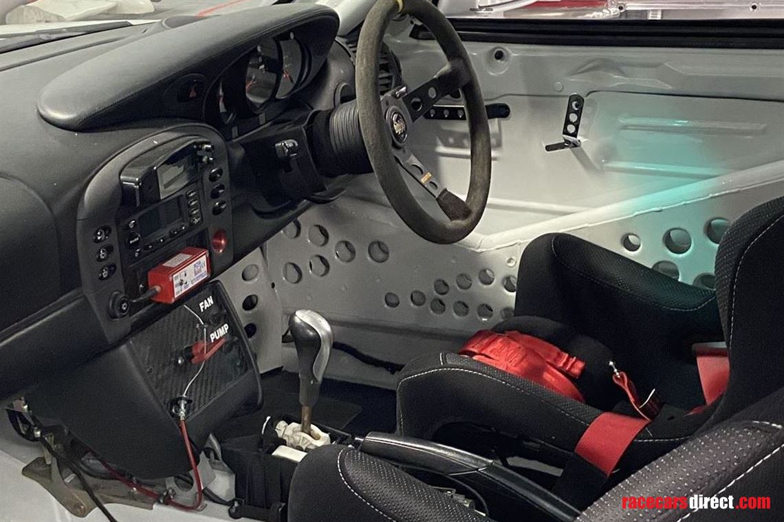 porsche-996-cup-car