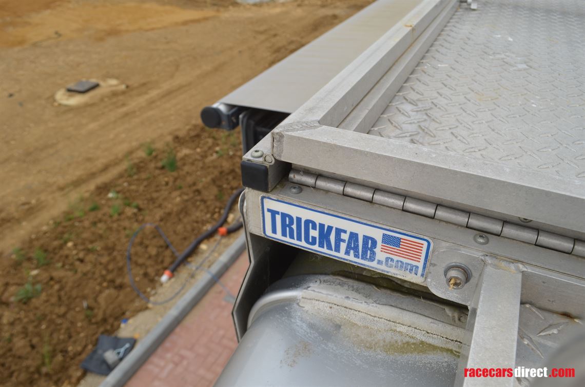 fleetwood-revolution-with-viewing-platform