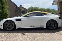 2009-aston-martin-vantage-gt4