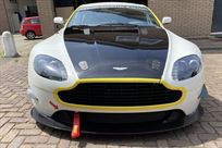 2009-aston-martin-vantage-gt4