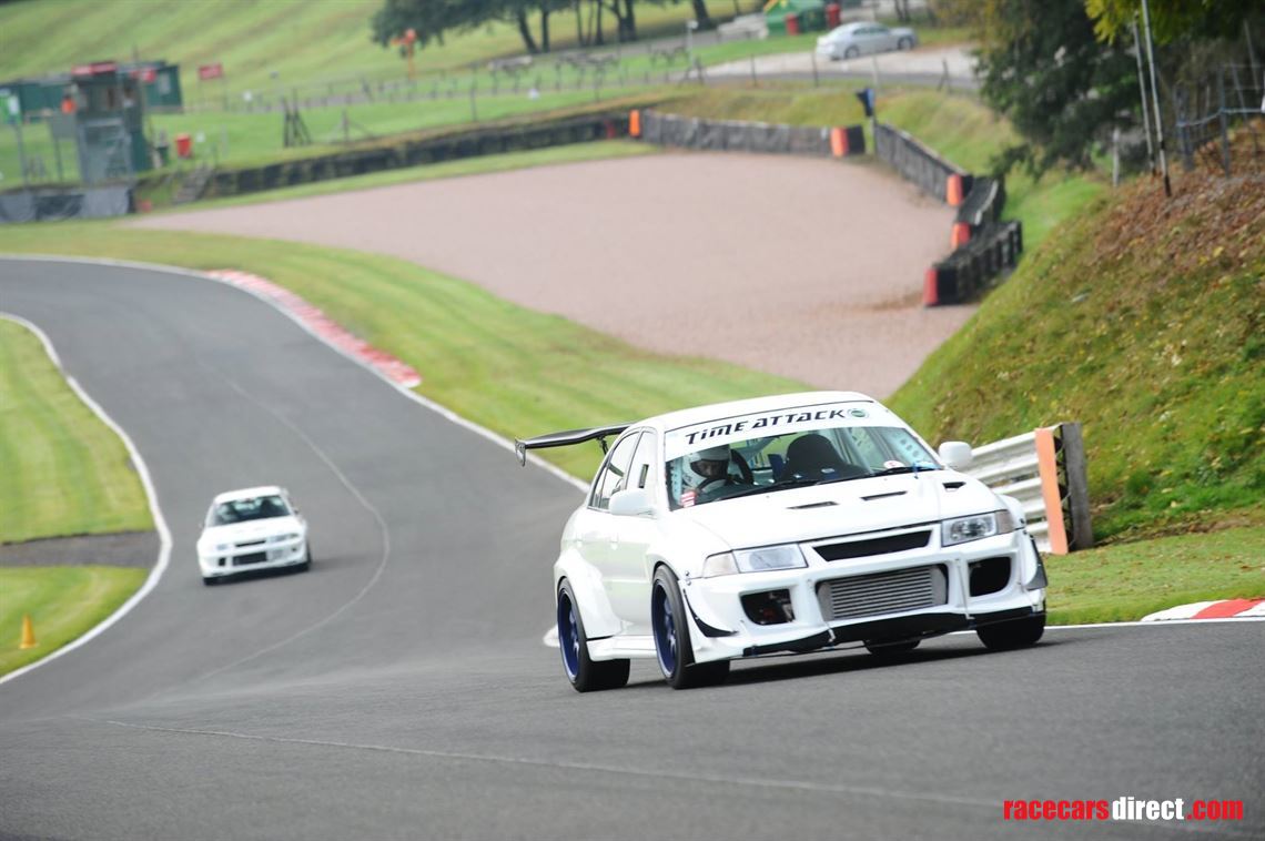 race-prepared-mitsubishi-evo-5