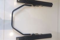 race-spec-bucket-seat-slide-railsrunners-momo