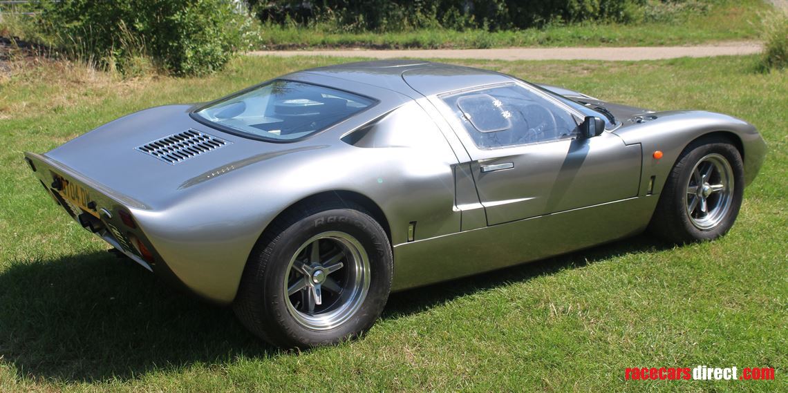 ford-gt40-mk1---cav-replica