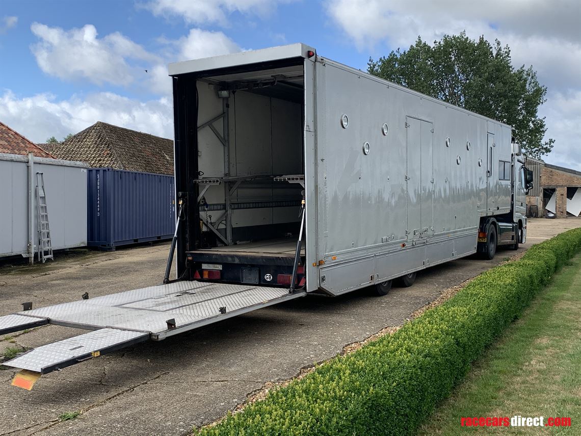 5-car-race-transporter