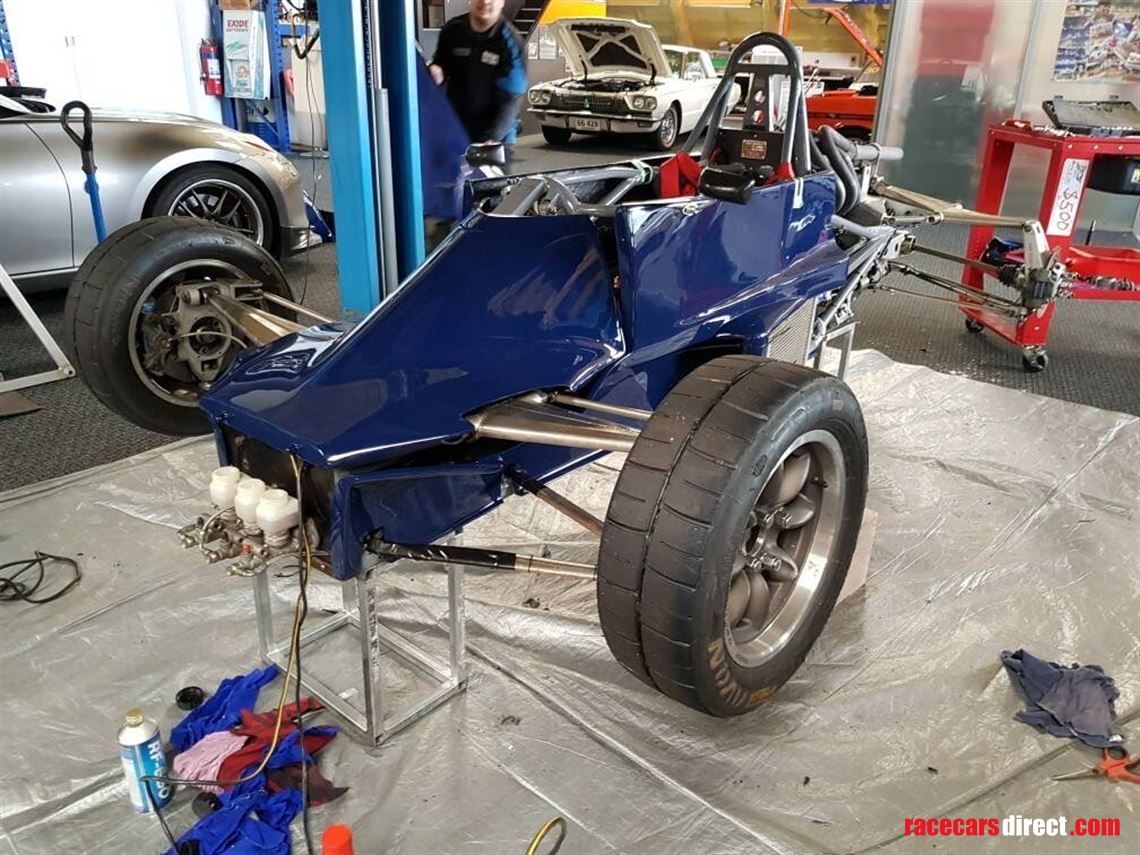 van-diemen-formula-ford-rf85