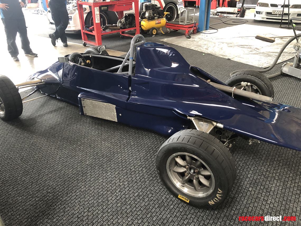 van-diemen-formula-ford-rf85