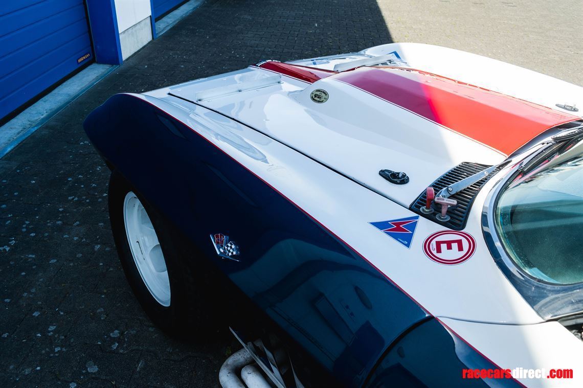 corvette-c2-sting-ray