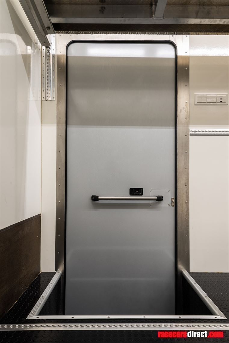 pro-series-race-trailer-by-stella-works