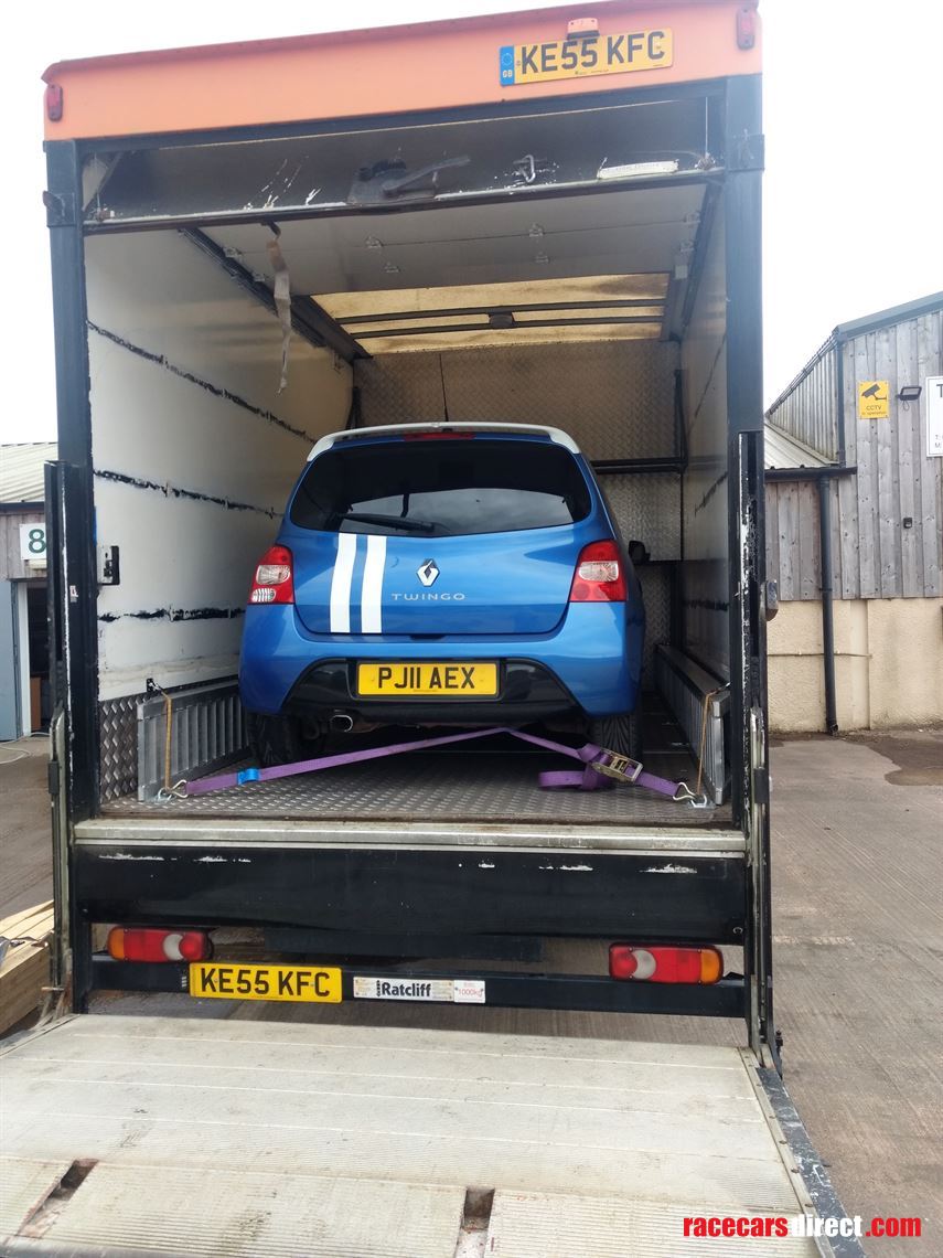 2005-55-daf-lf45-75t-race-car-transportermoto